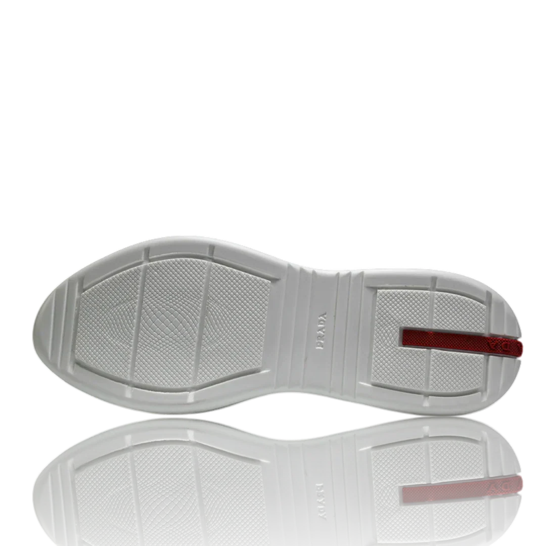 Prada America's Cup 'Silver Celeste'