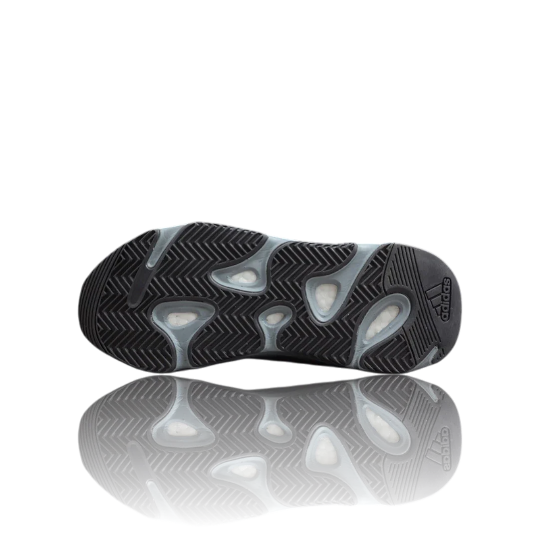 Yzy 700 V2 'Hospital Blue'