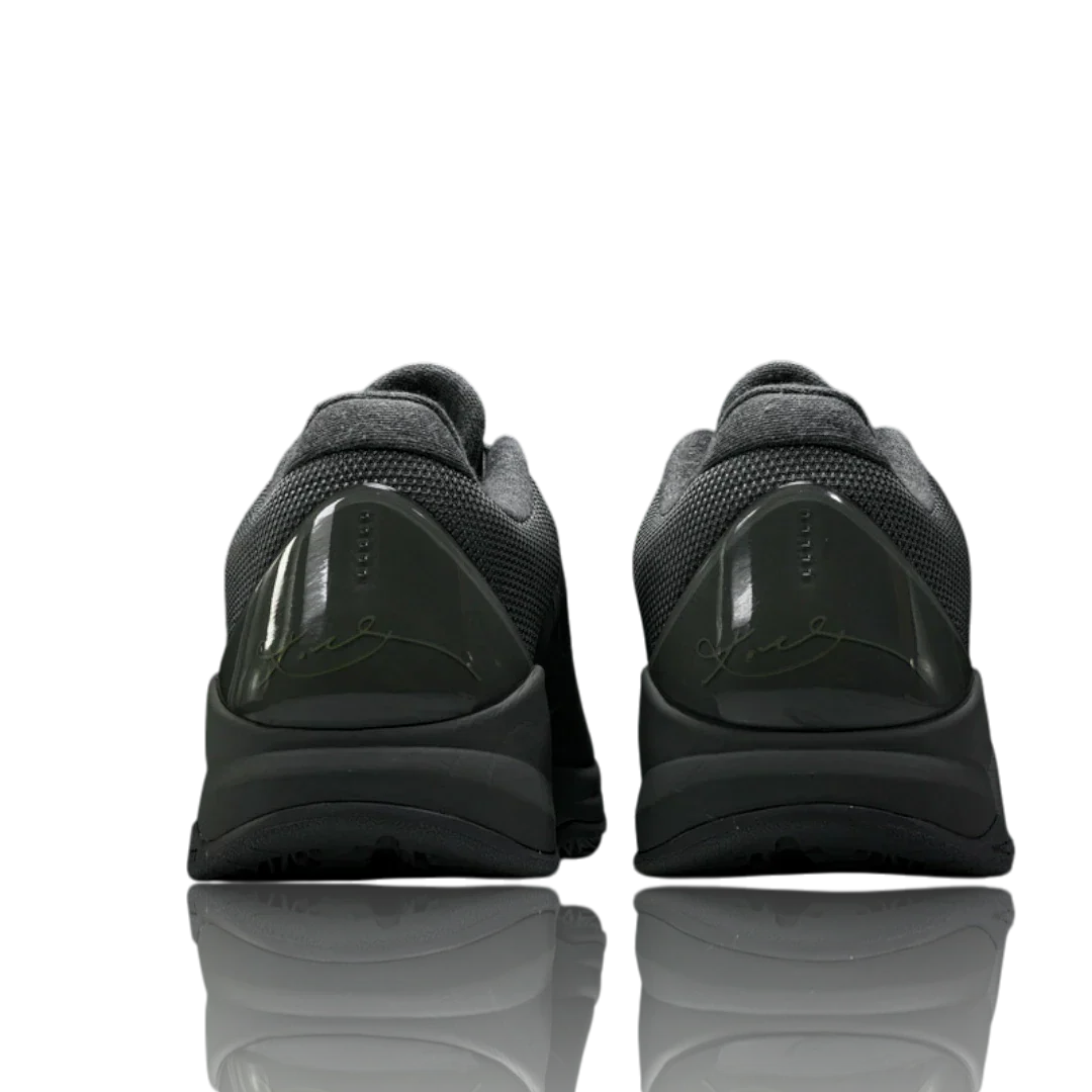 Kobe 5 'Fade To Black'