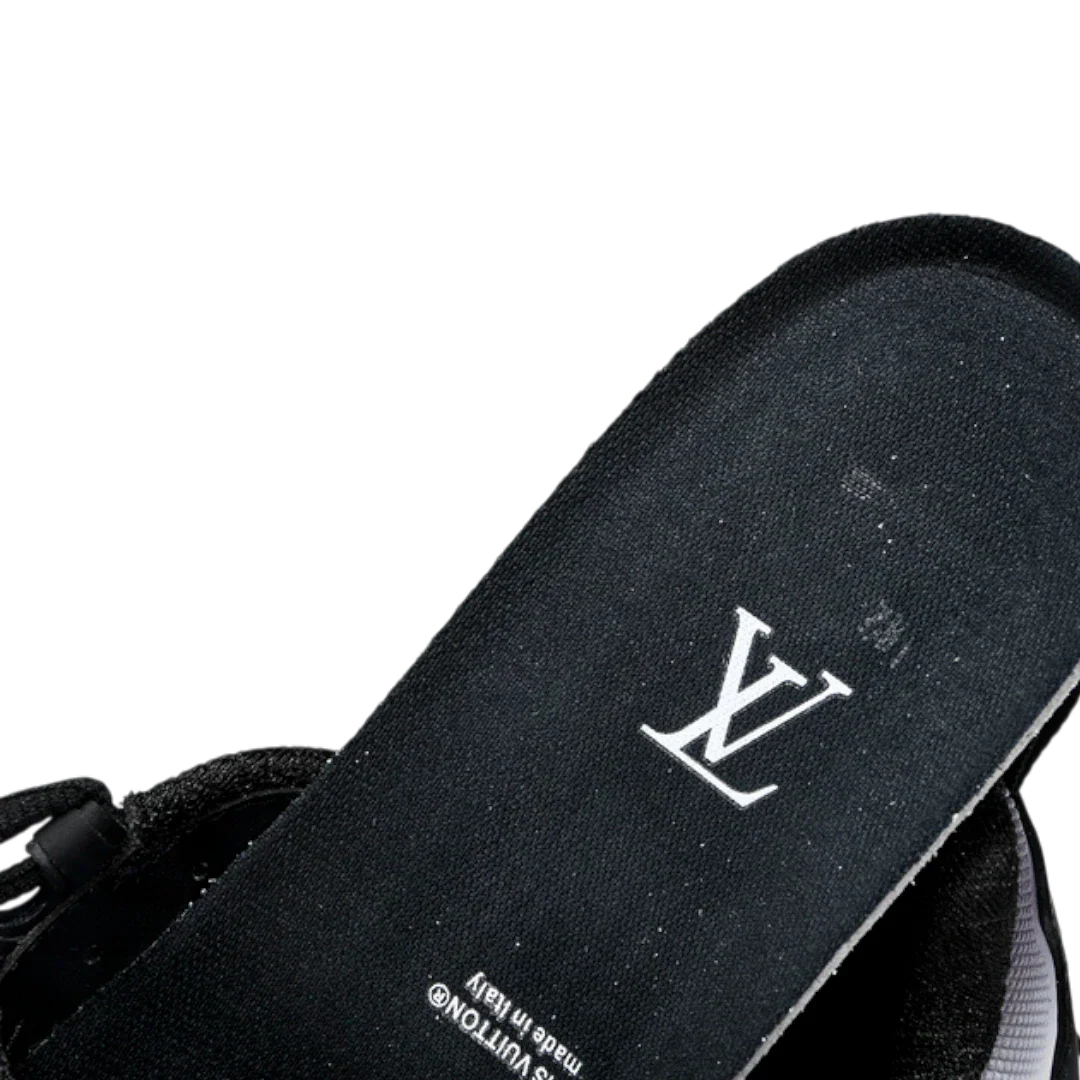 Louis Vuittоп Runner Tatic 'Black White'