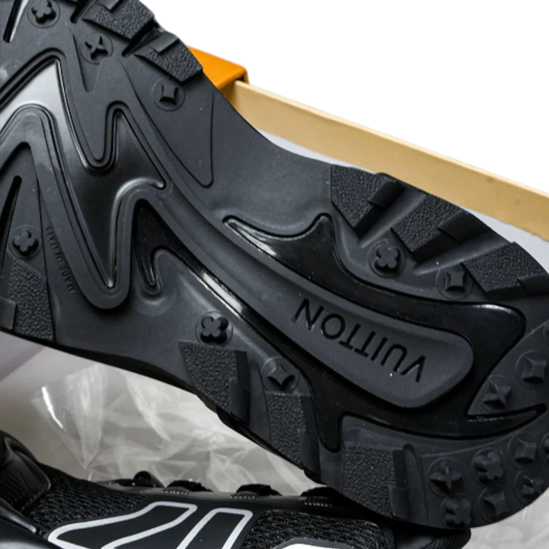 Louis Vuittоп Runner Tatic V2 'Black'