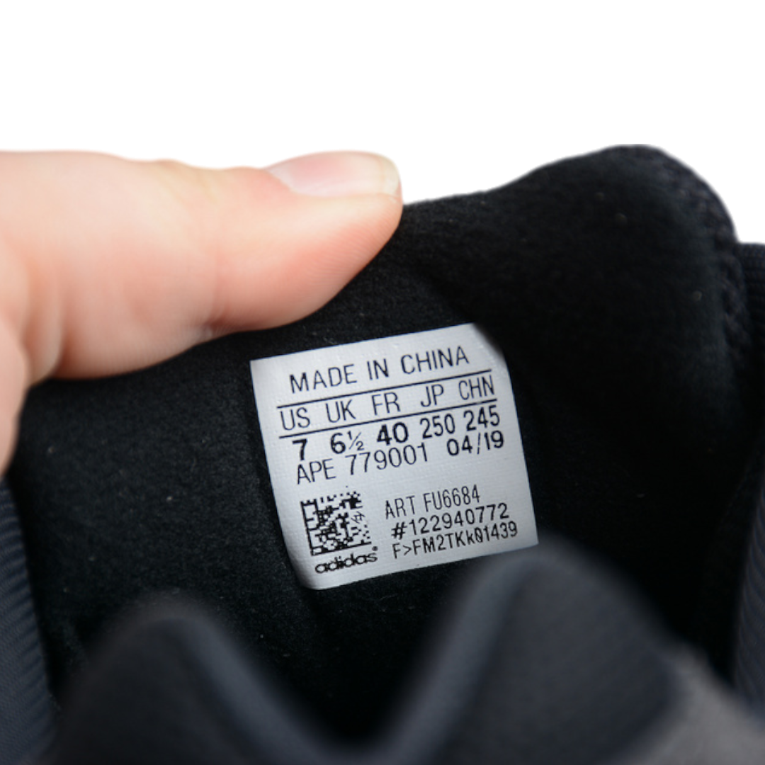 Yzy 700 V2 'Vanta'