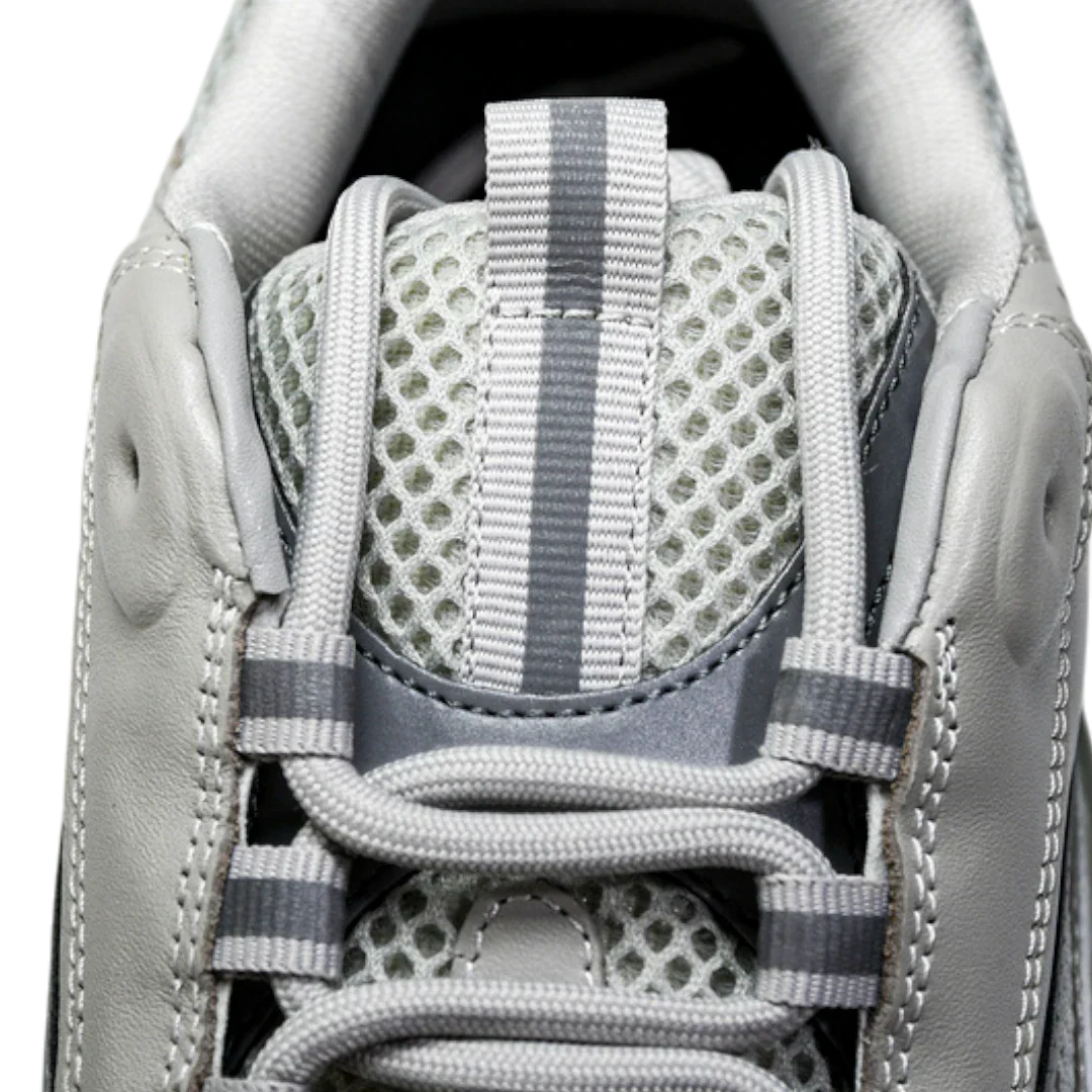 Dlor B22 'Triple Grey'