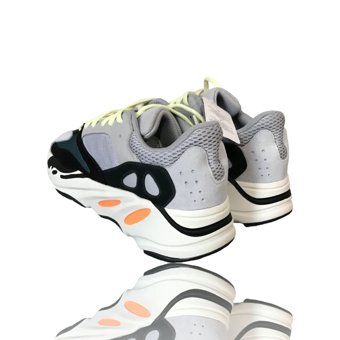 Yzy Boost 700 'Wave Runner'