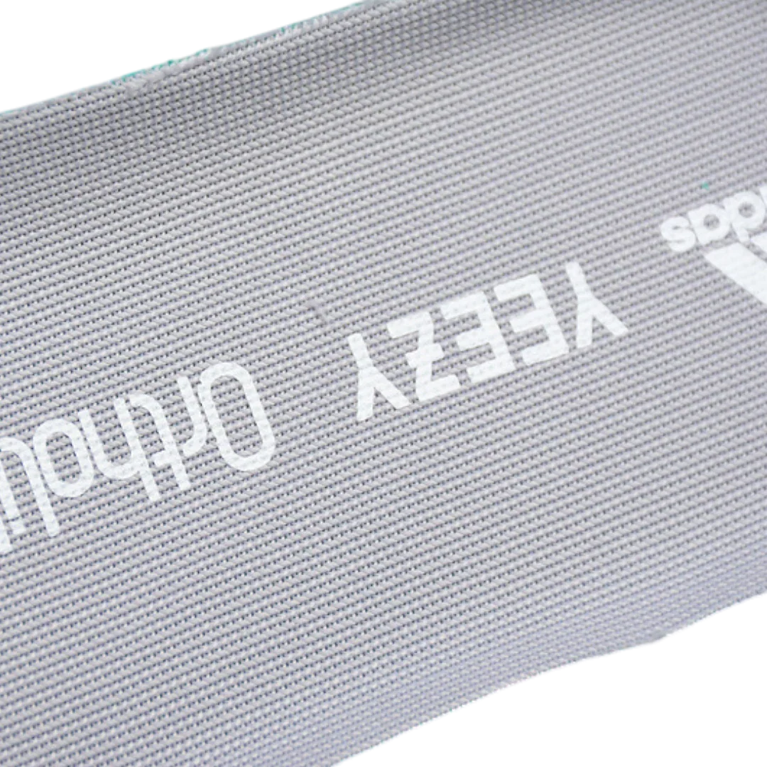 Yzy 700 V2 'Tephra'