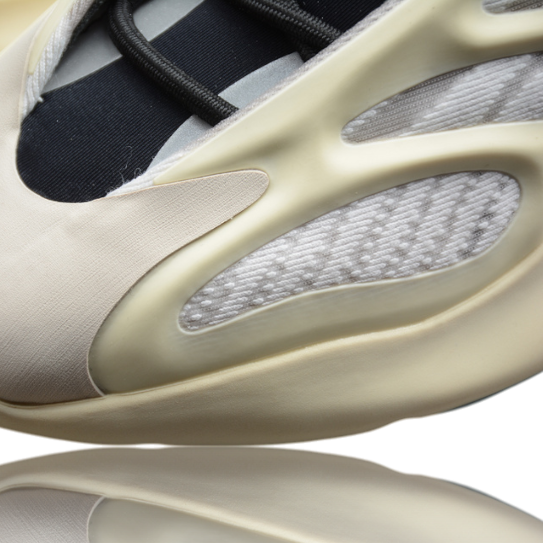 Yzy 700 V3 'Azael'