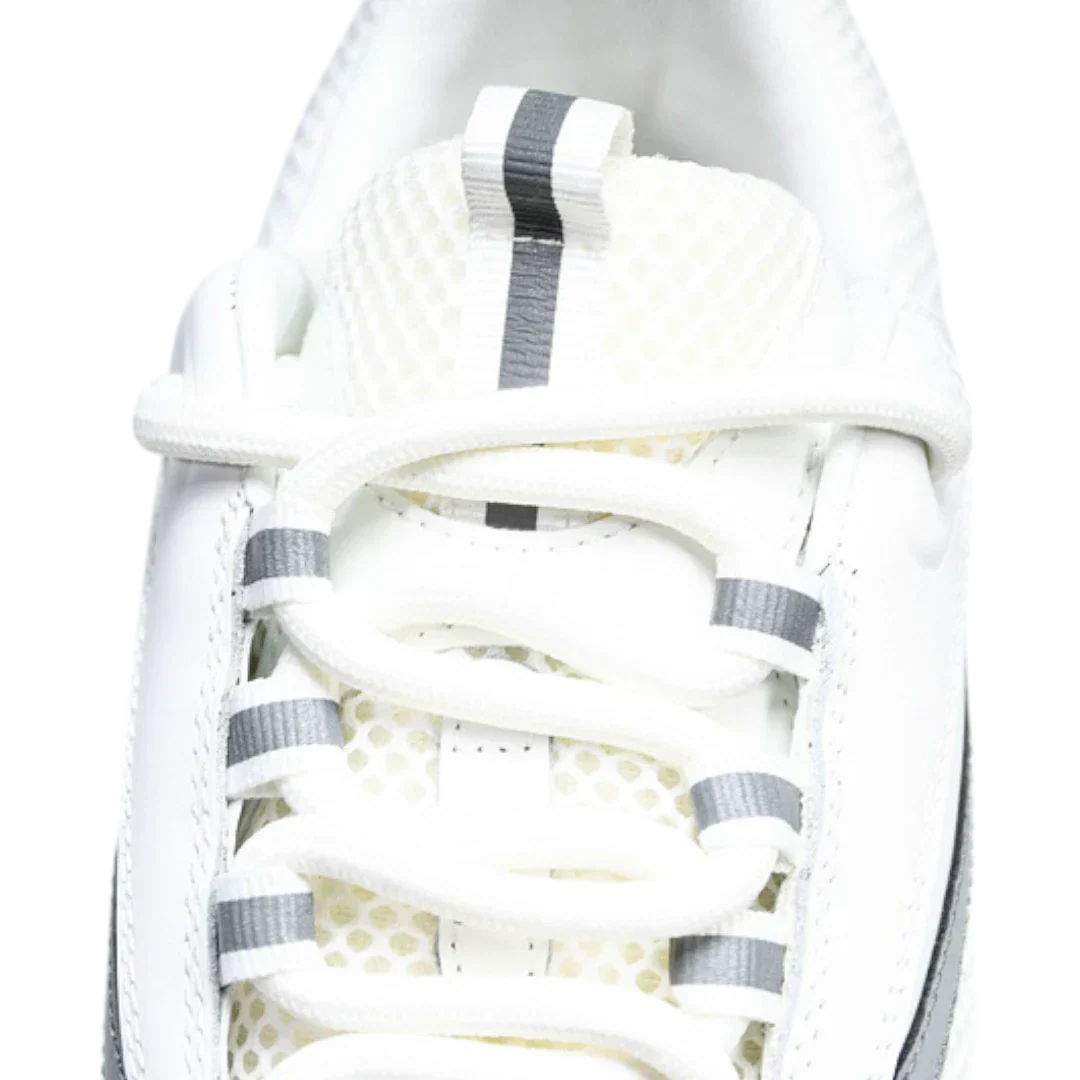 Dlor B22 'White Silver'