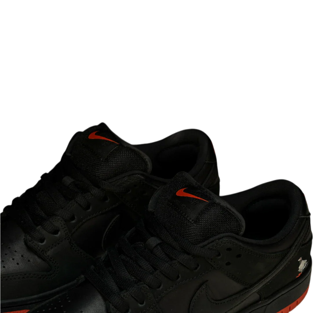 Jeff Staple x SB Dnk Low 'Black Pigeon'