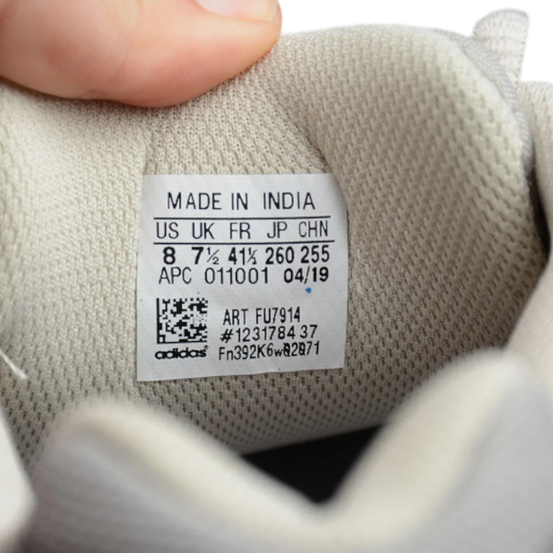 Yzy 700 V2 'Tephra'