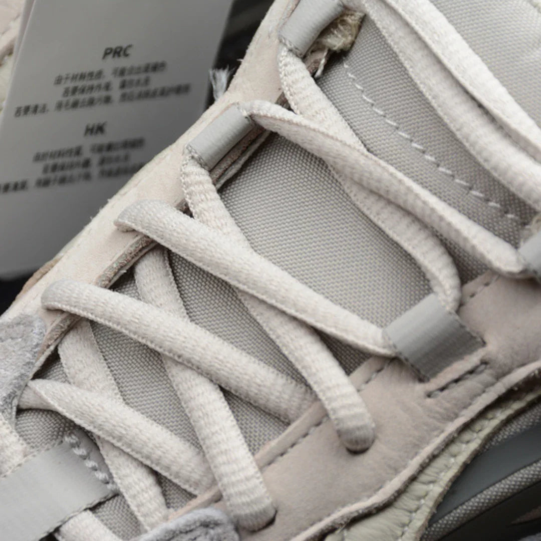 Yzy 700 V2 'Tephra'