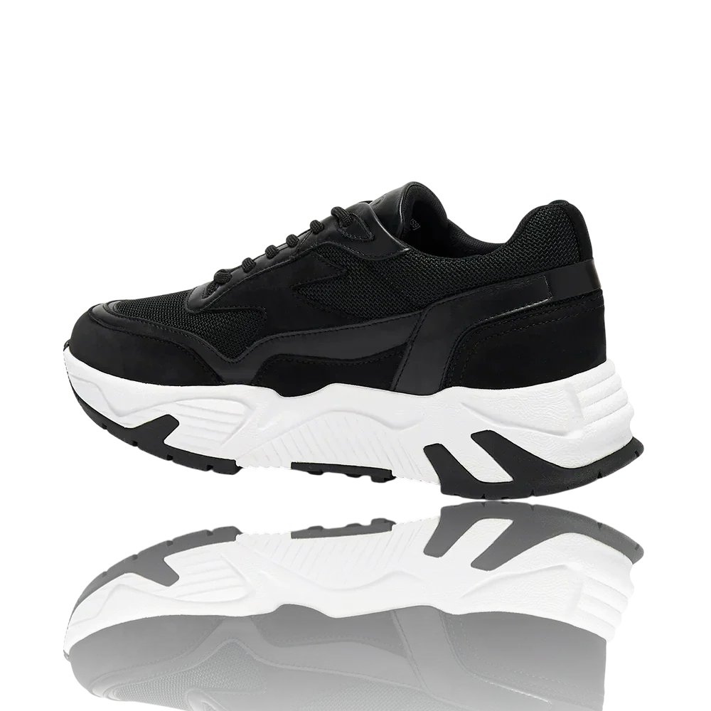 Stealth Runner 'Black White'