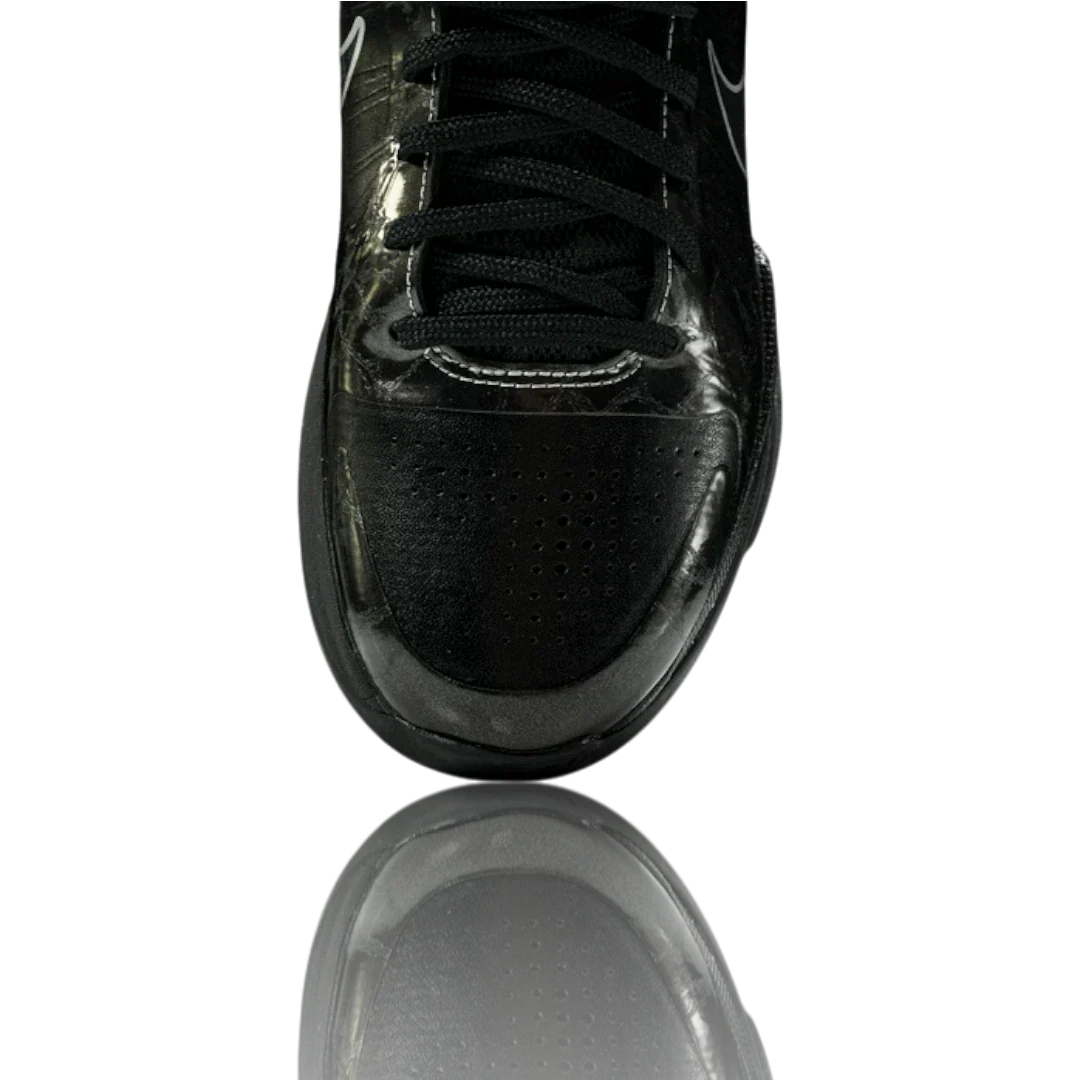 Kobe 5 'Black Out'