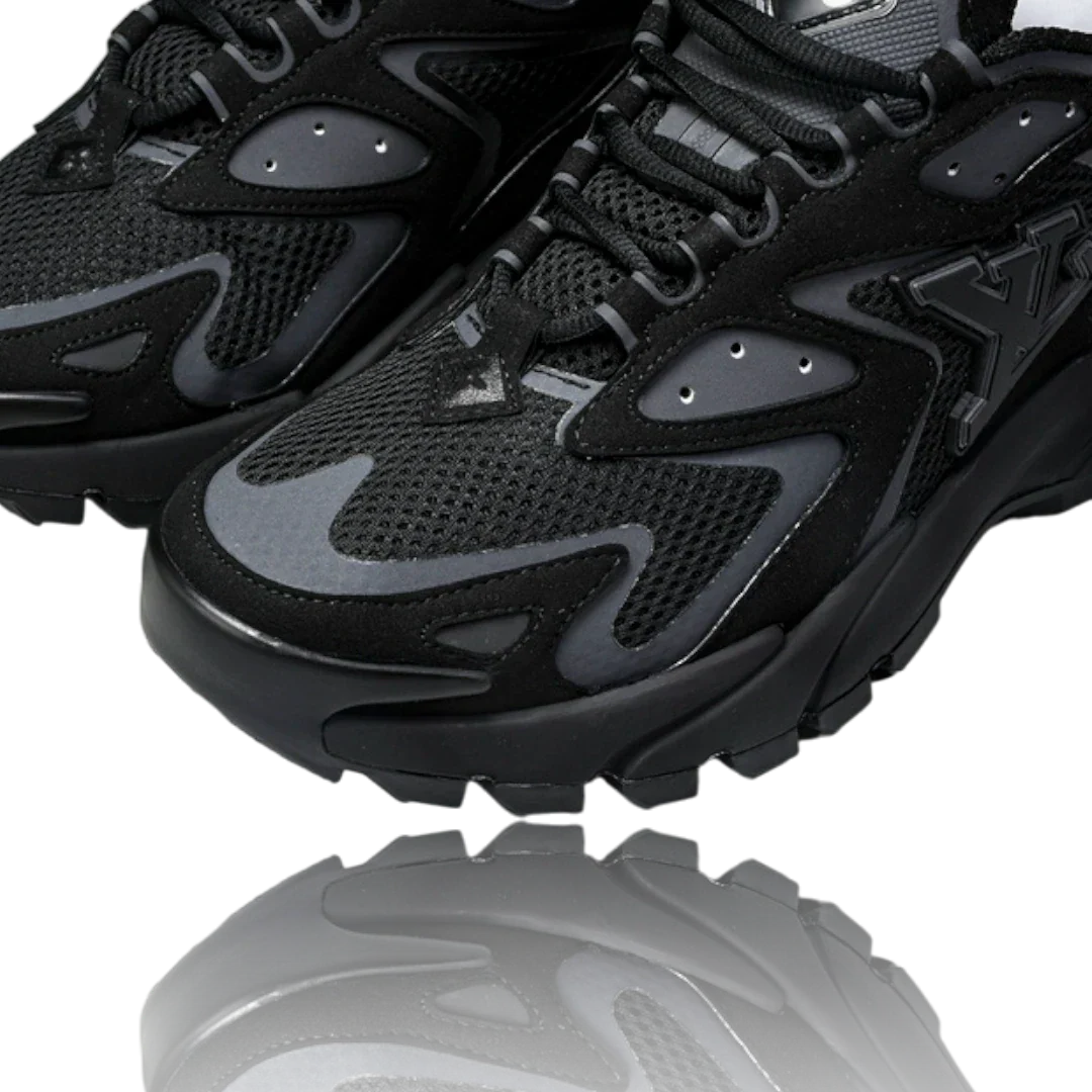 Louis Vuittоп Runner Tatic 'Black'