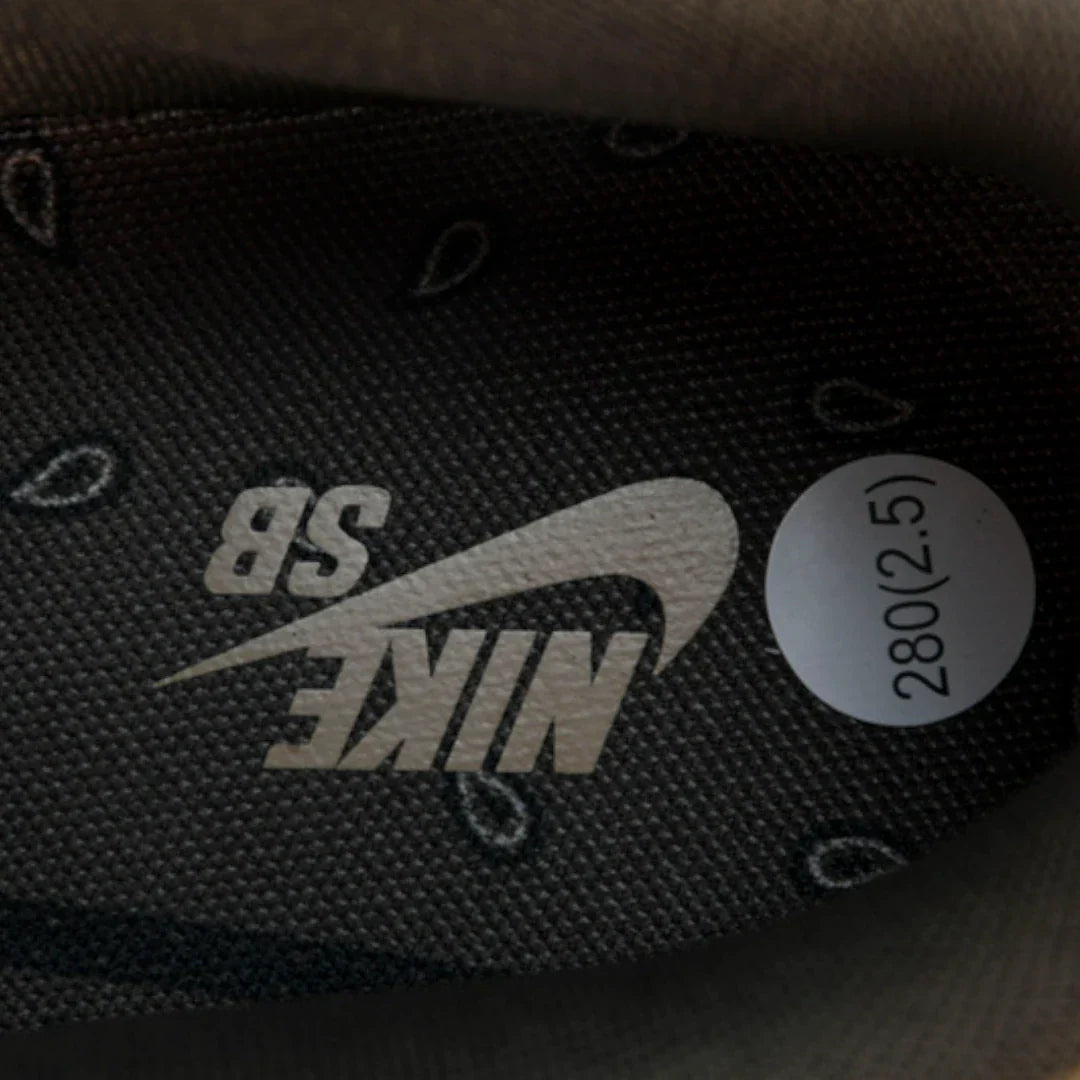 Travis Scott x SB Dnk Low