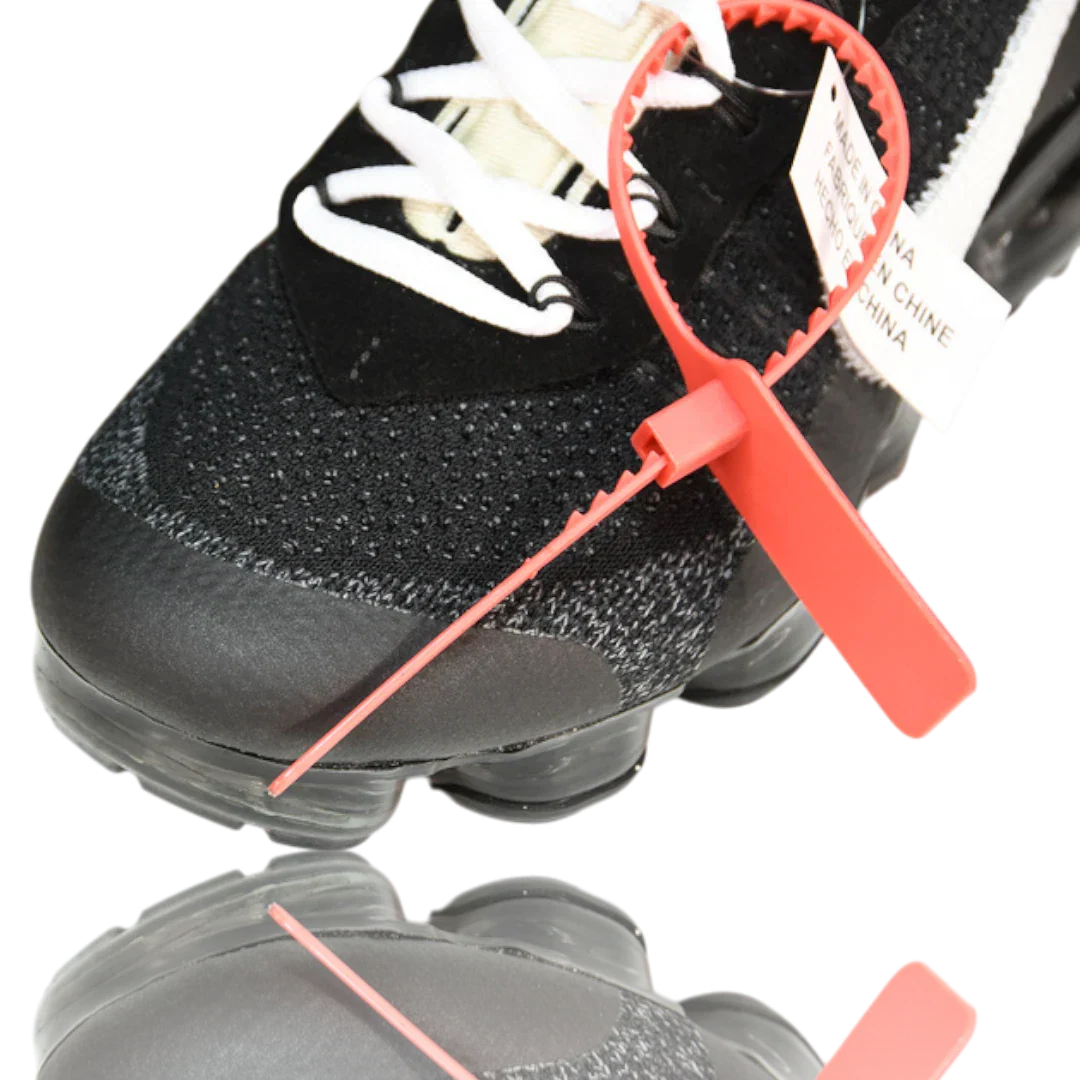 Off-White x Air VaporMax 'Black White'