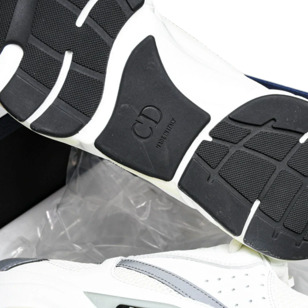 Dlor B22 'White Silver'
