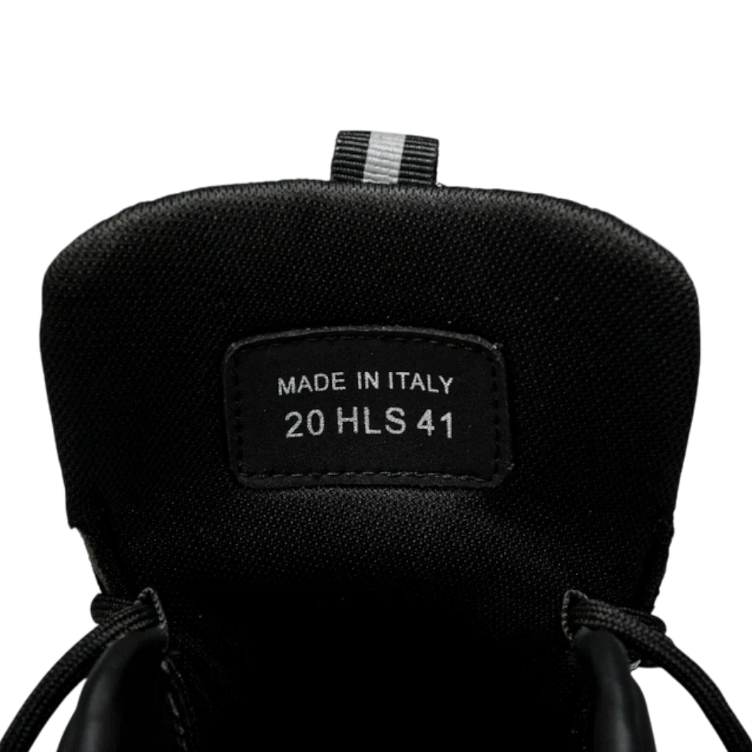 Dlor B22 'Black Silver'