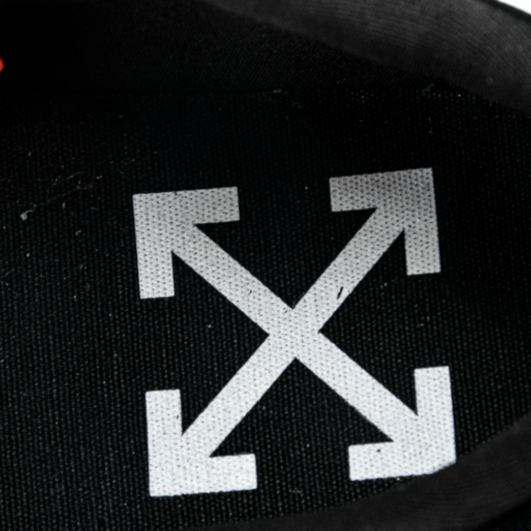 Off-White Vulc Low 'Black' (‘C 2018) Old Stripes