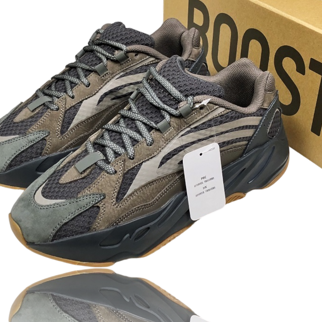 Yzy 700 V2 'Geode'