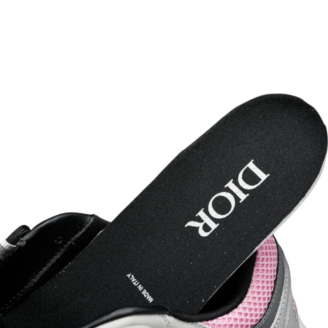 Dlor B22 'Pale Pink Grey'
