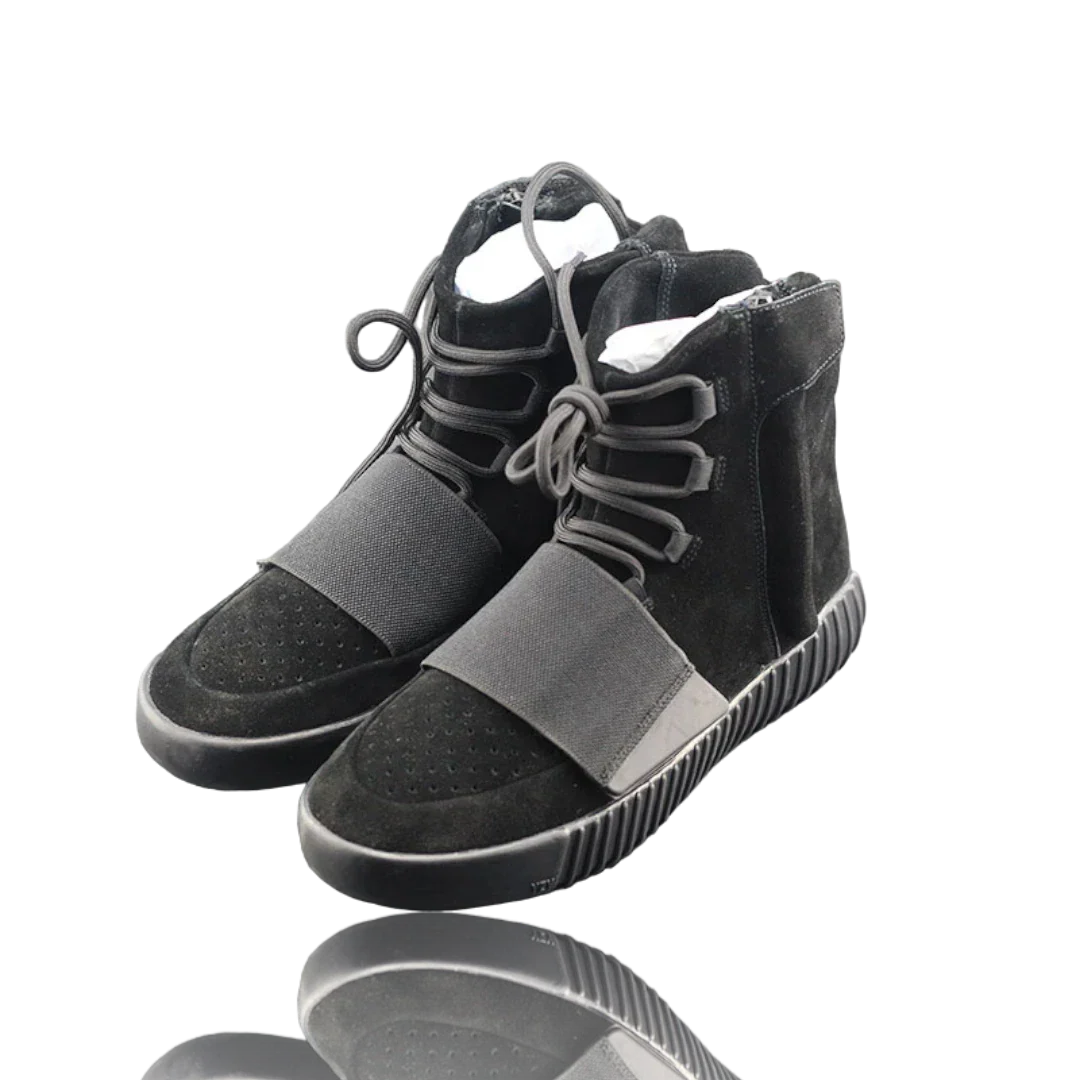 Yzy Boost 750 'Triple Black'