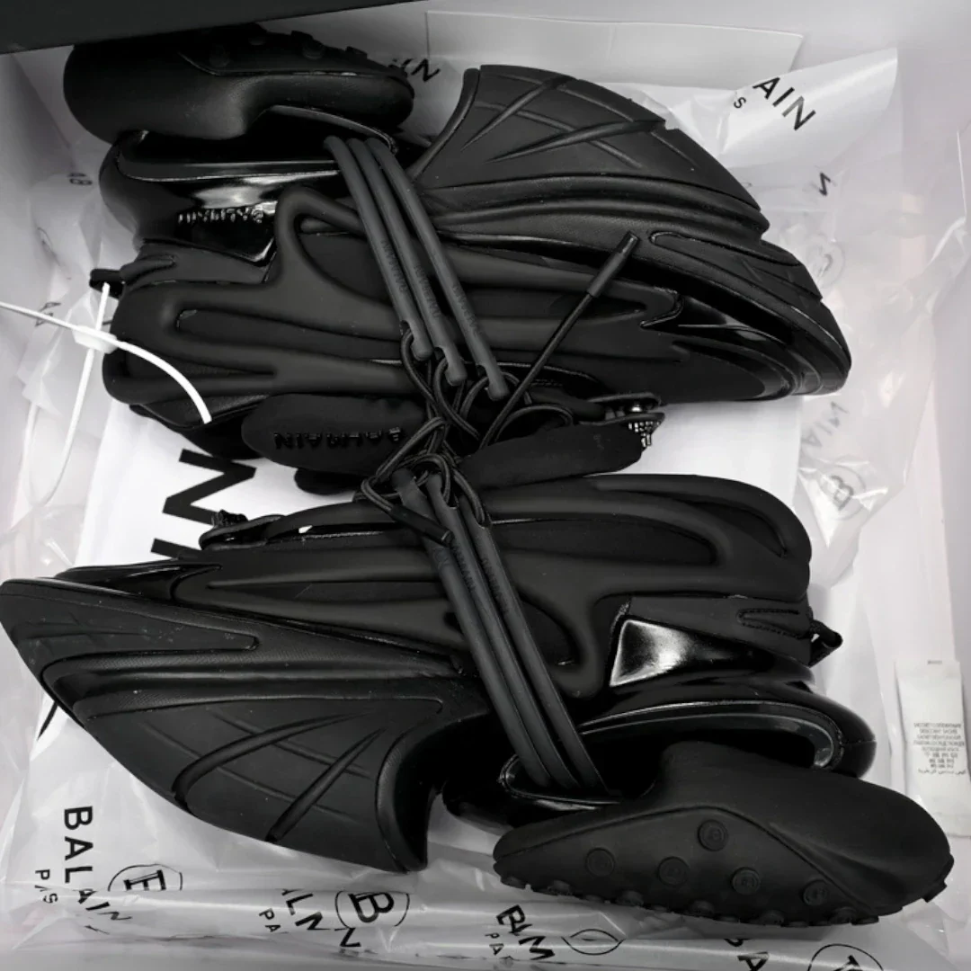 Balmain Unicorn low-top 'Black'
