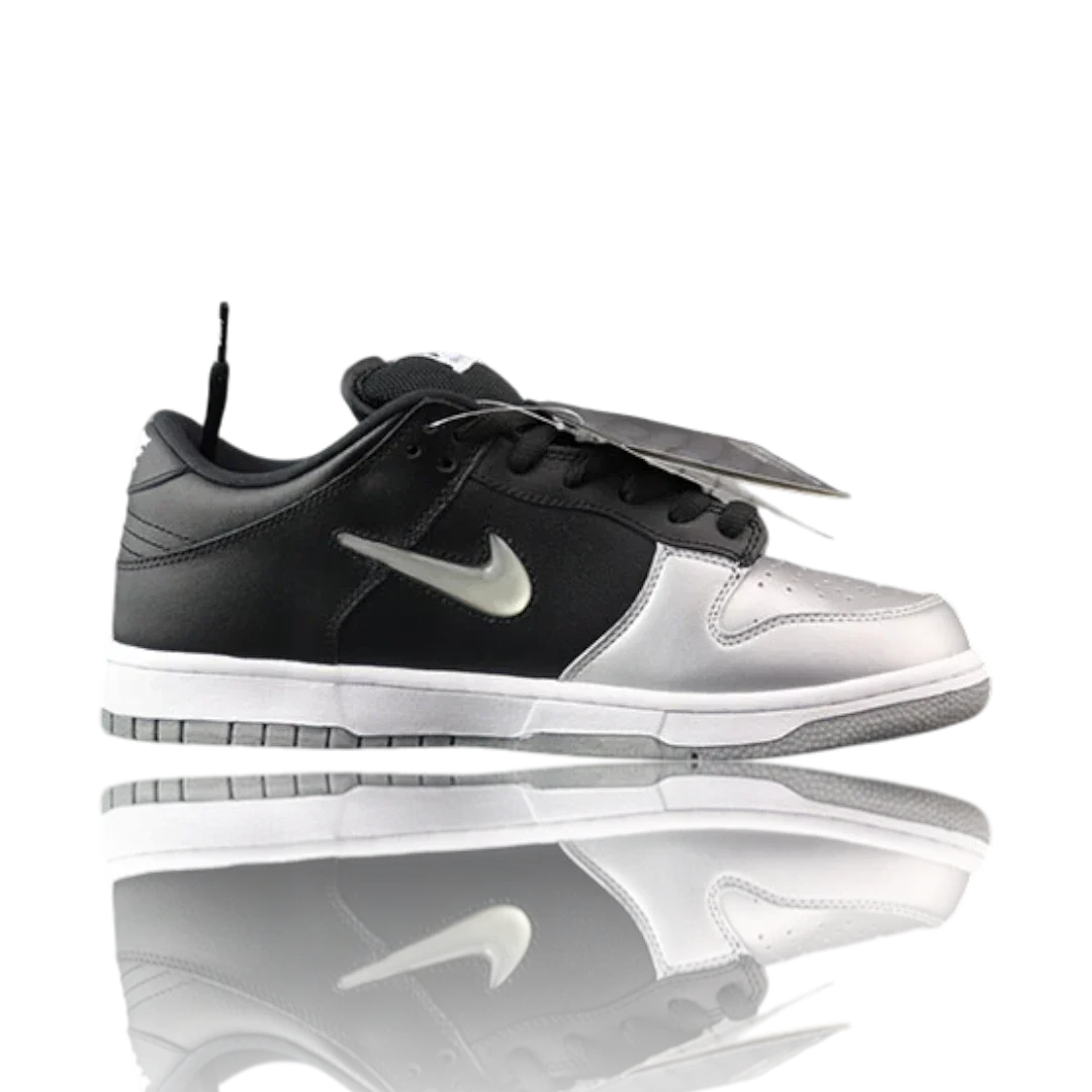 Supreme x SB Dnk Low 'Jewel Swoosh Silver'