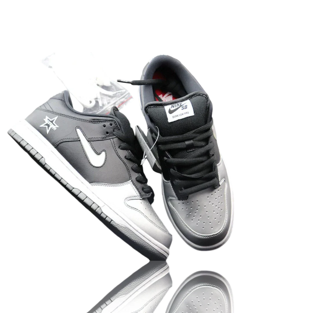 Supreme x SB Dnk Low 'Jewel Swoosh Silver'