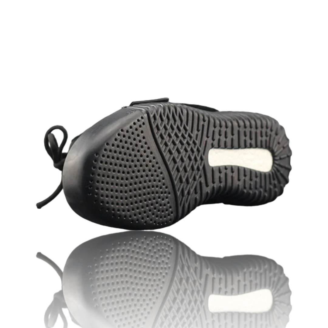 Yzy Boost 750 'Triple Black'