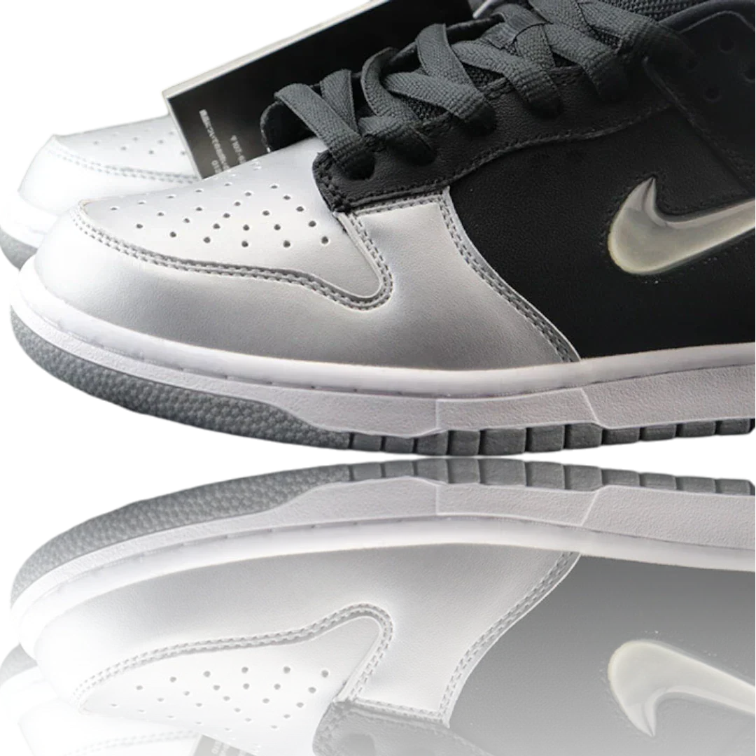 Supreme x SB Dnk Low 'Jewel Swoosh Silver'