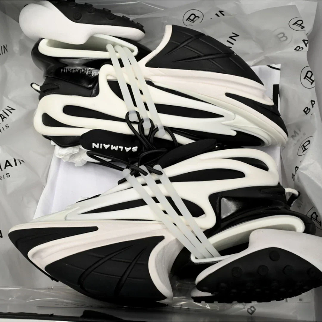Balmain Unicorn low-top 'Black White'